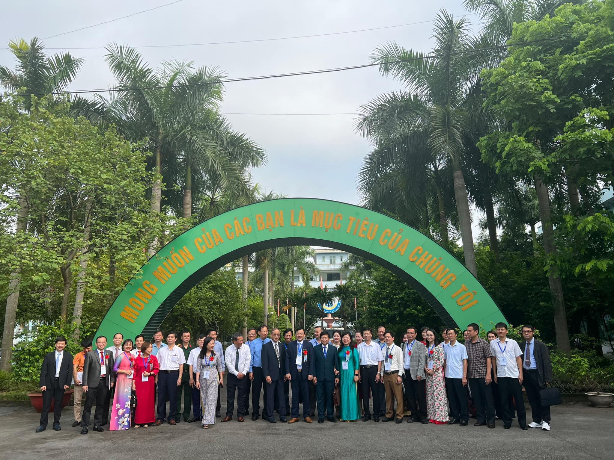 LTG tham dự Lễ kỷ niệm 15 năm thành lập HH các trường cao đẳng, trung cấp kinh tế – kỹ thuật (ATEC) Việt Nam.