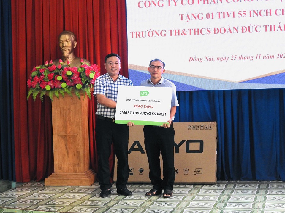 Trao tặng Tivi Aikyo cho 2 điểm trường tại huyện Bù Đăng, tỉnh Bình Phước